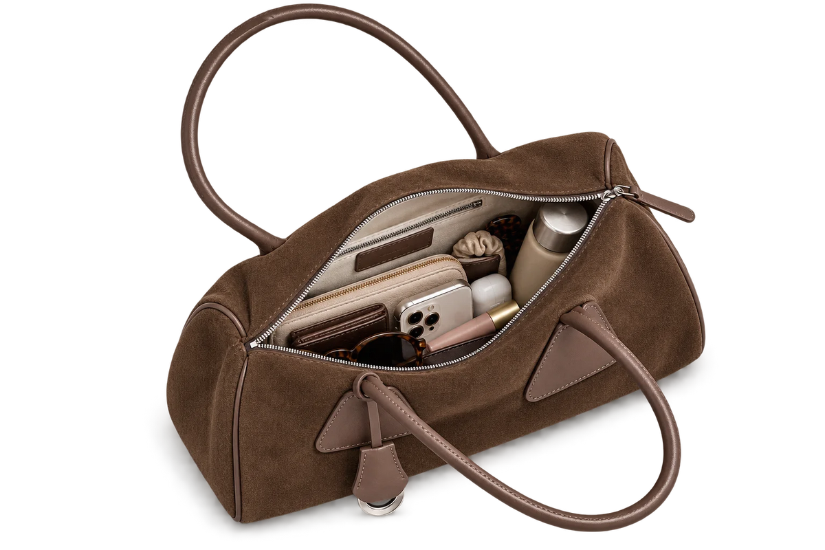 What fits inside the bag